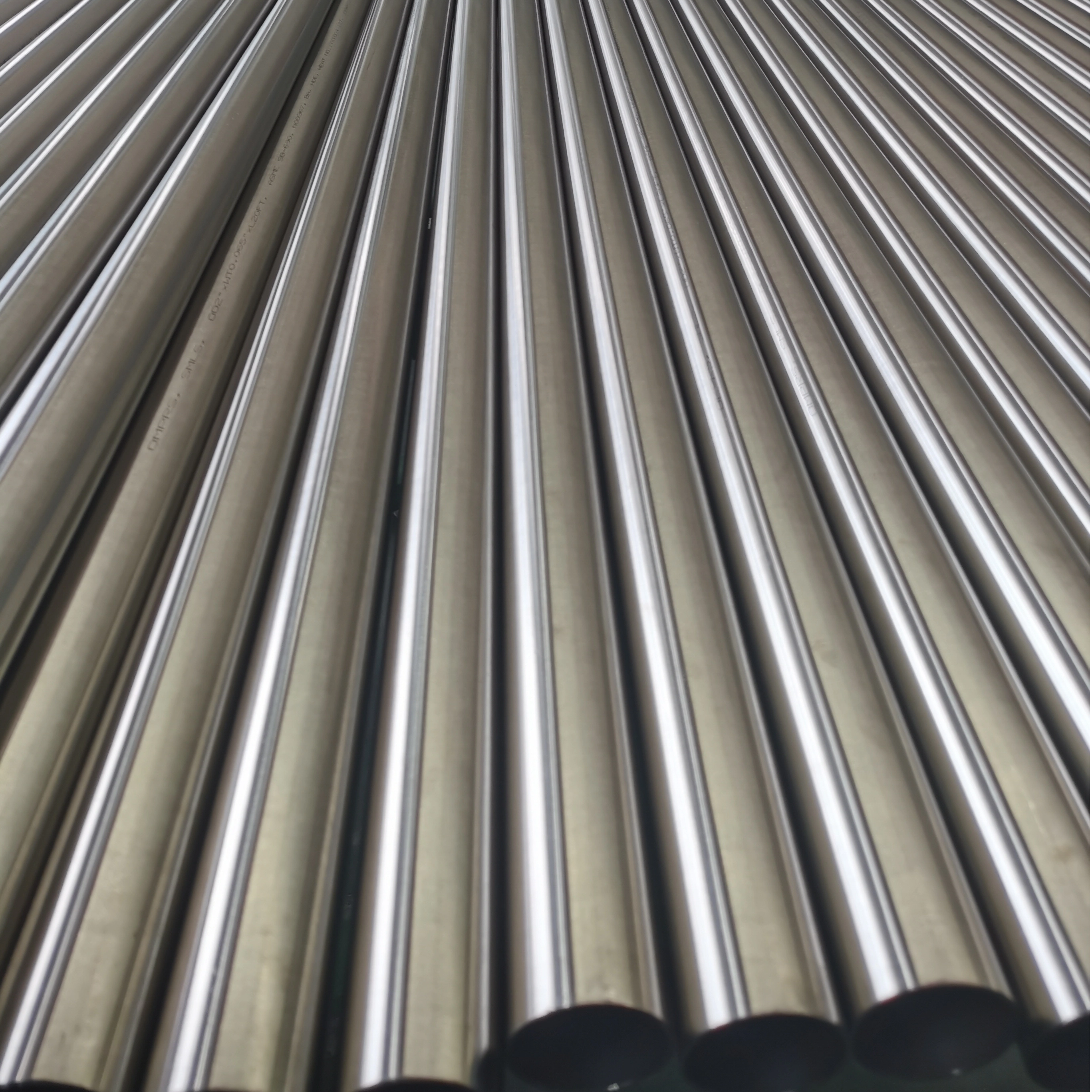 Tubo sem emenda 6m da liga de níquel da energia elétrica N06600 Inconel 600 da construção naval