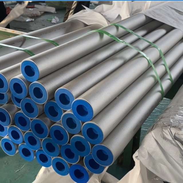 Comparação de aço inoxidável AISI 316L e 321 