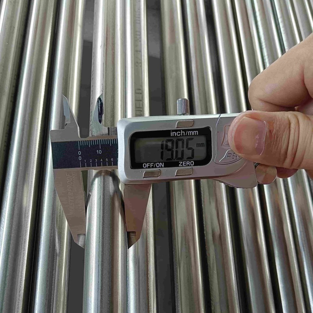  Aço inoxidável duplex 2205 UNS S32205 31803 Tubo soldado Super Duplex 