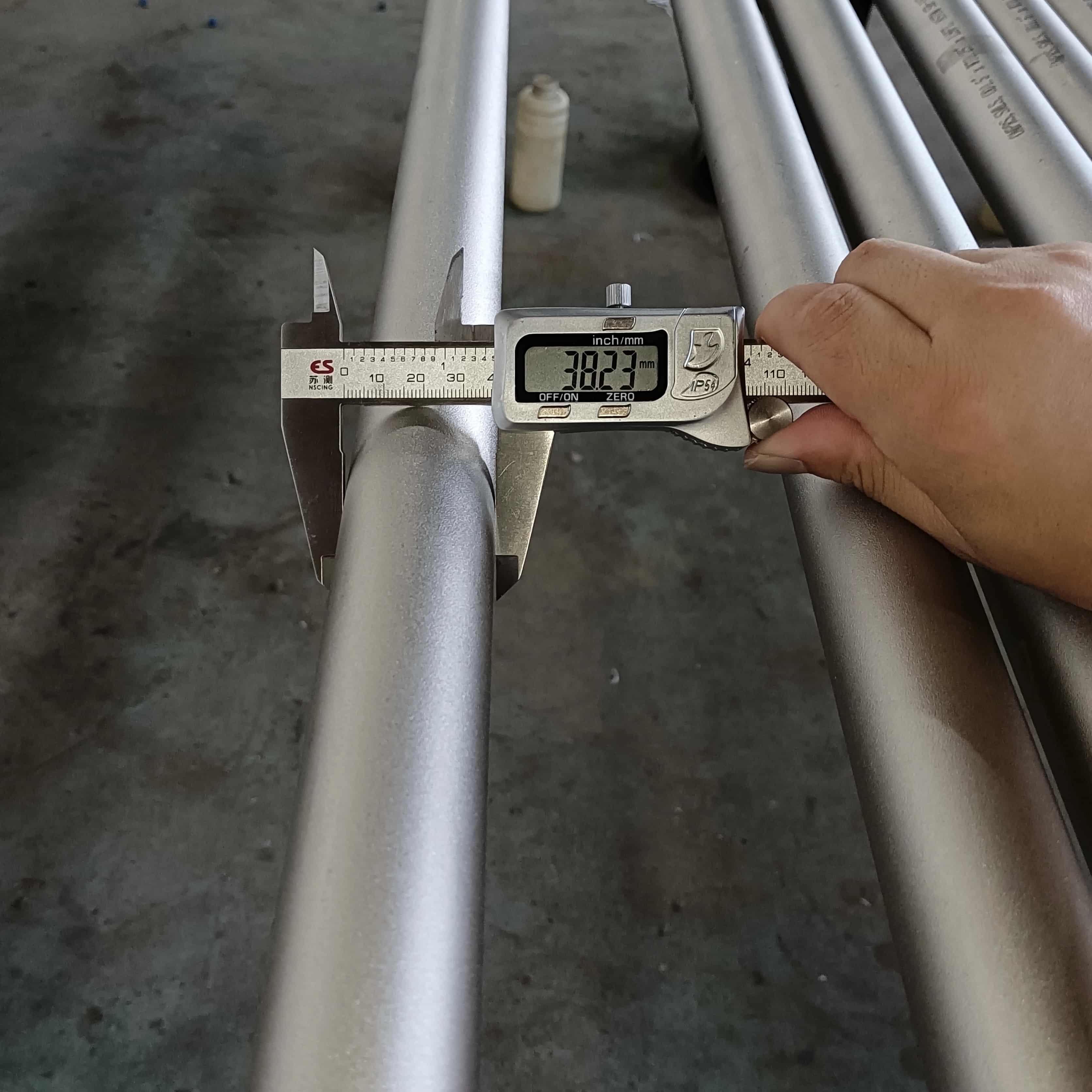 Teste de produto de tubo de aço inoxidável